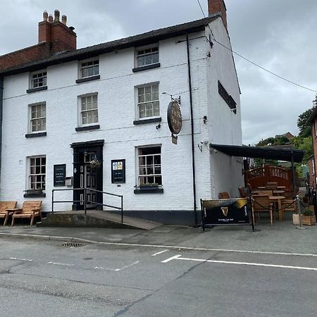 Old New Inn, Llanfyllin 外观 照片